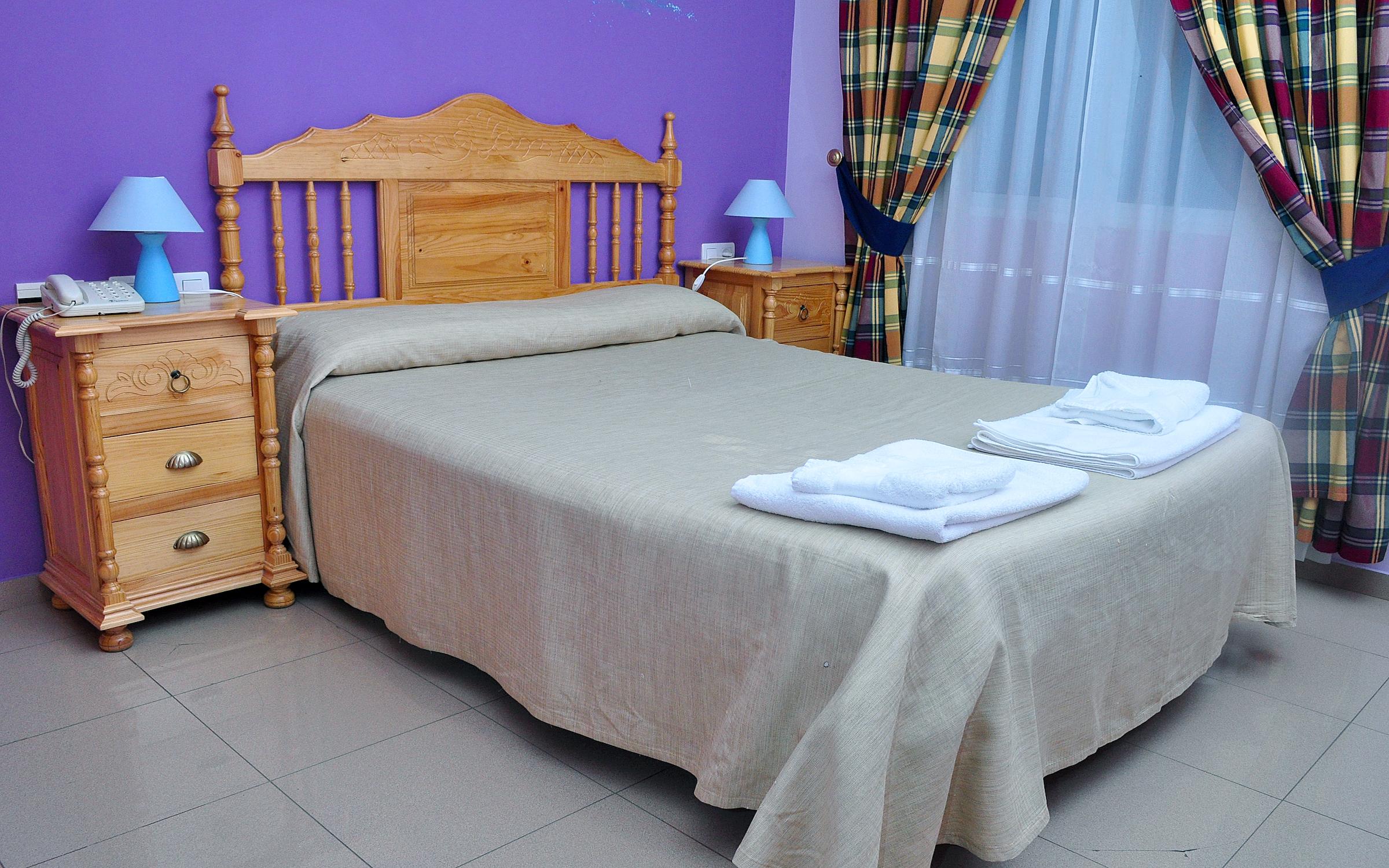 Hostal Valdepenas By Bossh Hotels Екстериор снимка