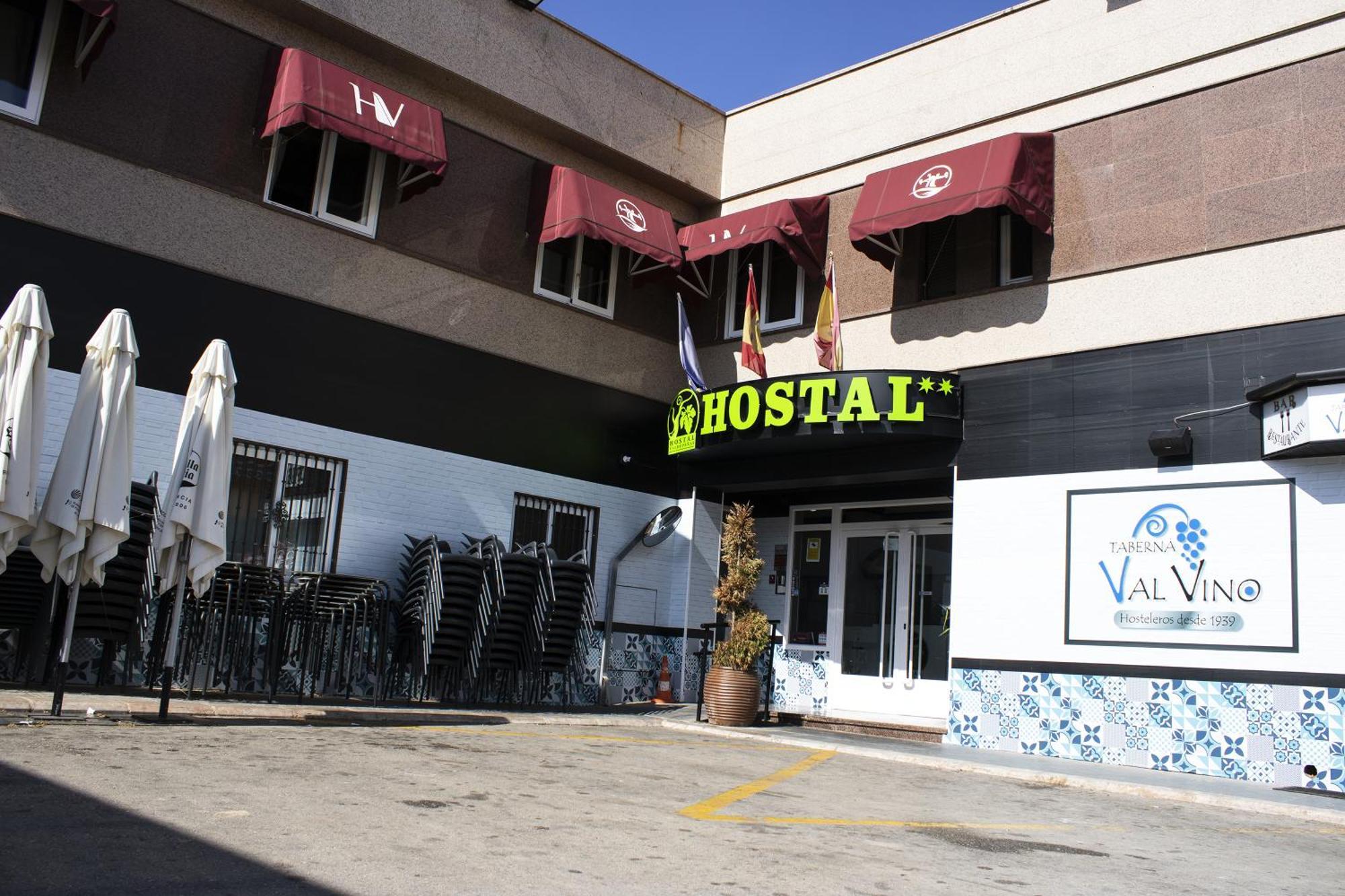 Hostal Valdepenas By Bossh Hotels Екстериор снимка