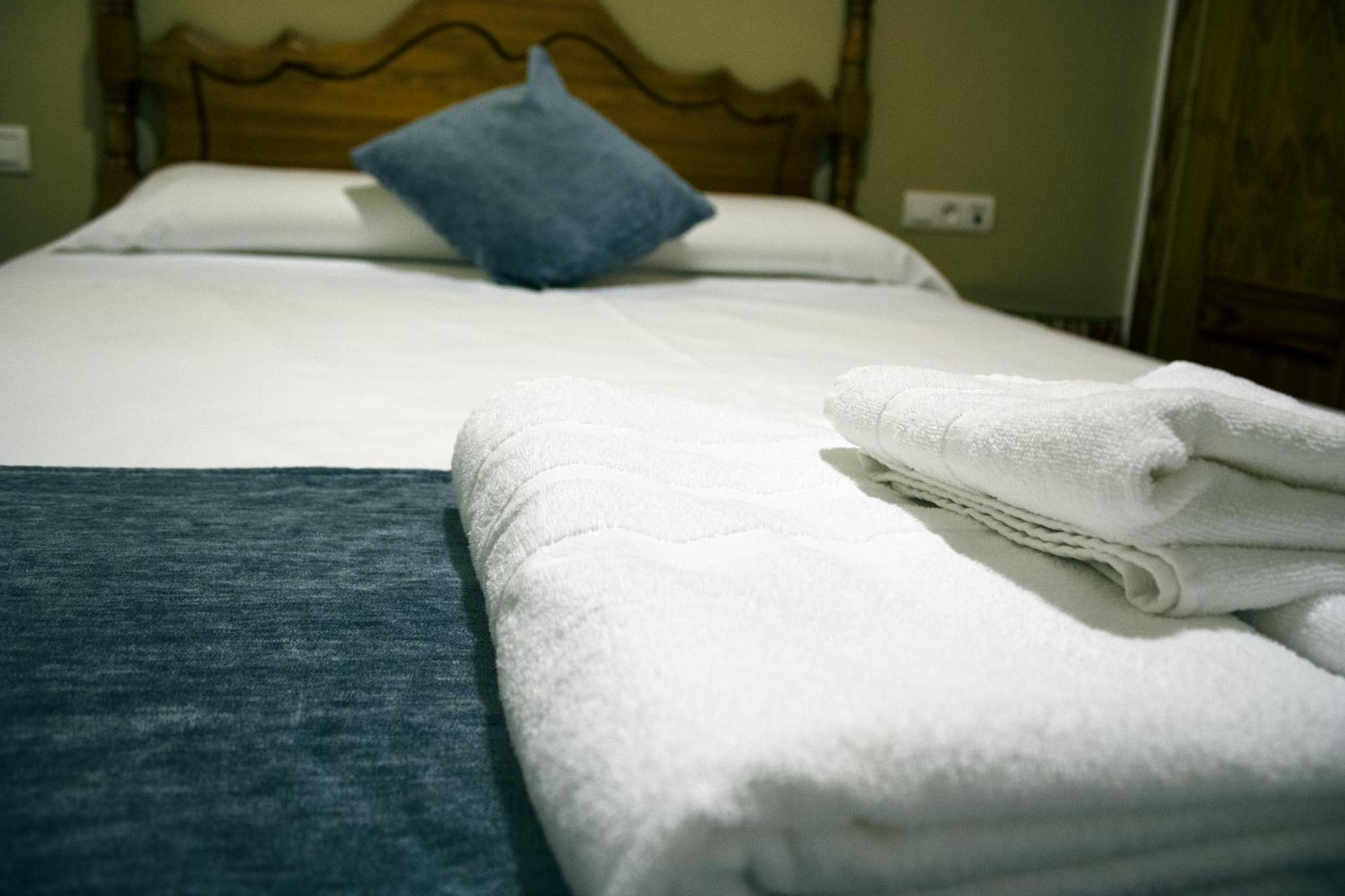 Hostal Valdepenas By Bossh Hotels Екстериор снимка
